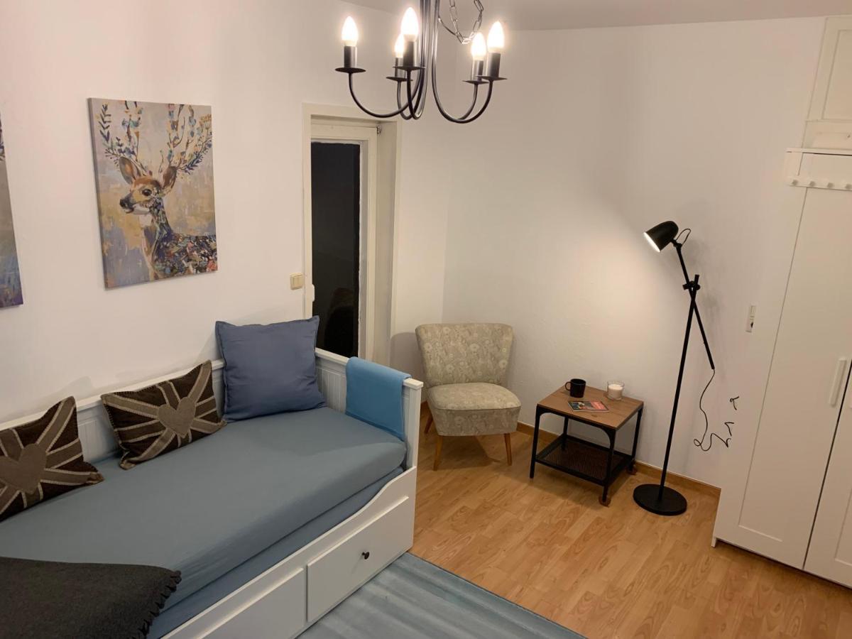 Haus am Stadtrand mit super Verbindung in die City Kassel Exterior foto